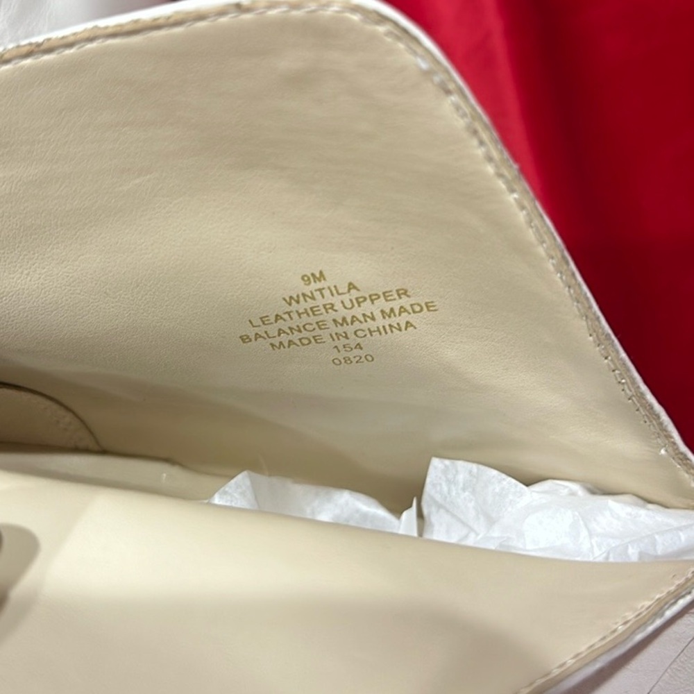 NEW Nine West ‘Tila’ dress Split V Cut ankle boot leather Ivory pointed toe Sz 9 - Picture 14 of 14